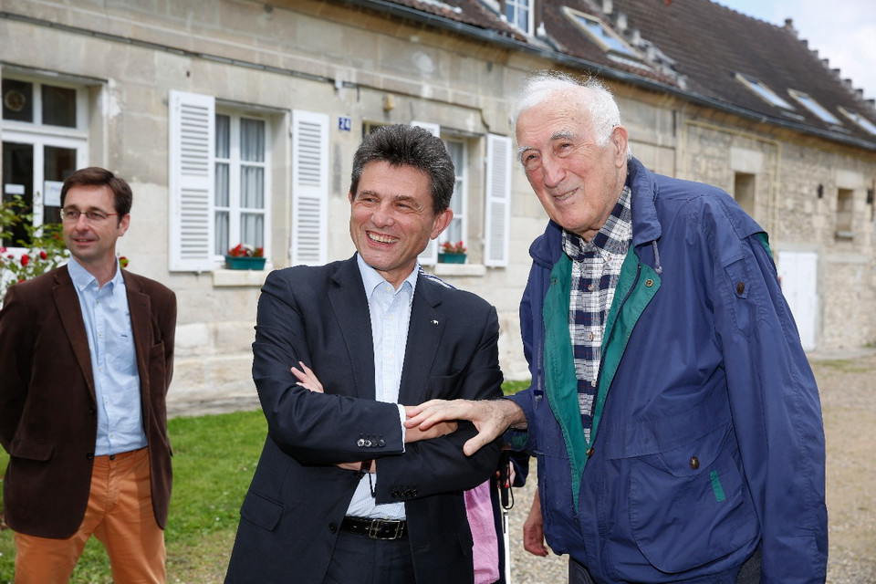 dejeuner-avec-hdcastries-jvanier-trosly-040716-caxa-12jpg